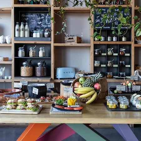 Oniropetra Boutique