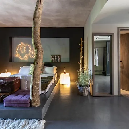 فندق Oniropetra Boutique كاربينيسي