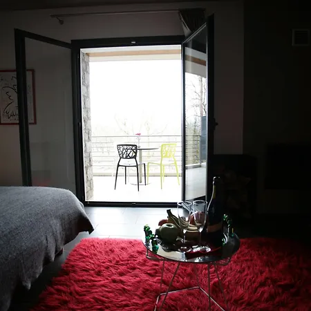 Oniropetra Boutique Hotel