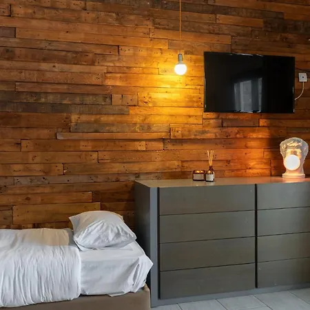 Oniropetra Boutique 3* Karpeníszi