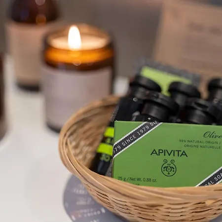 فندق Oniropetra Boutique 3*