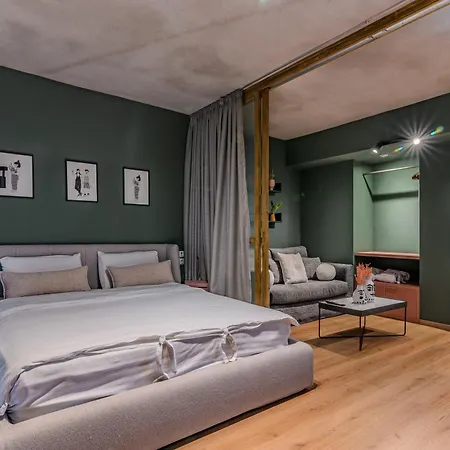 Отель Oniropetra Boutique 3*