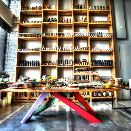 Отель Oniropetra Boutique 3*