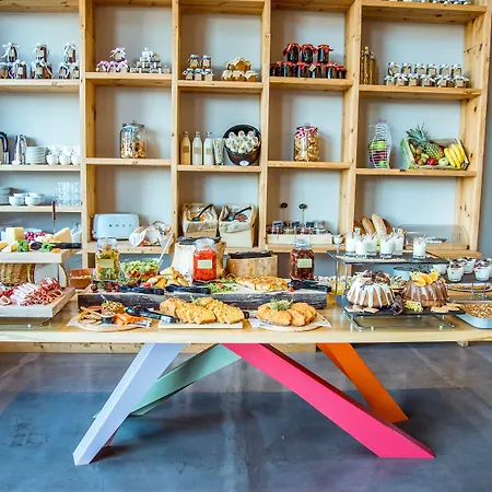 Отель Oniropetra Boutique 3*