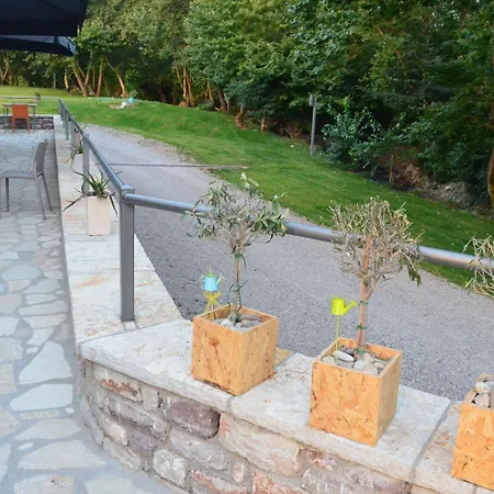 Oniropetra Boutique فندق