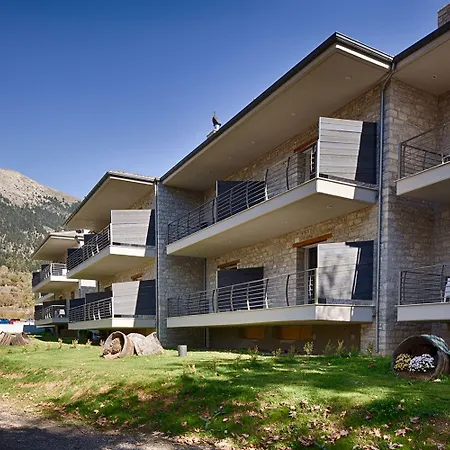 Oniropetra Boutique Карпенисион